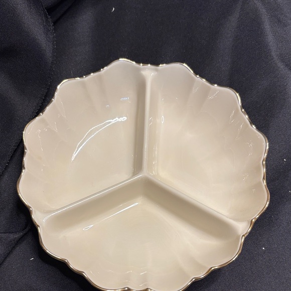 Lenox Elegant Cream and Gold Divided Dish - Picture 1 of 3